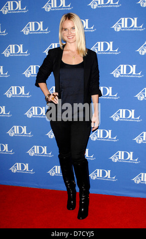 Alice Eve Anti-Verleumdung Liga Entertainment Industry Awards Dinner - roten Teppich Los Angeles, Kalifornien - 11.10.11 Stockfoto