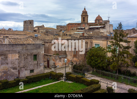 Kirchen und alten Gebäuden, Erice, alte Stadt, Sizilien, Italien Stockfoto