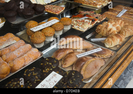 Bäckerei Schaufenster - Barcelona, Spanien. Stockfoto