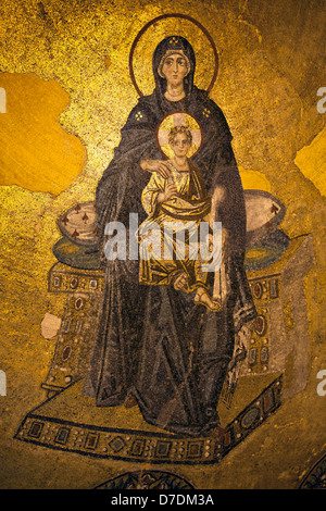 Jungfrau Maria und Kind Christus, das Apsismosaik, Hagia Sophia, Istanbul, Türkei Stockfoto