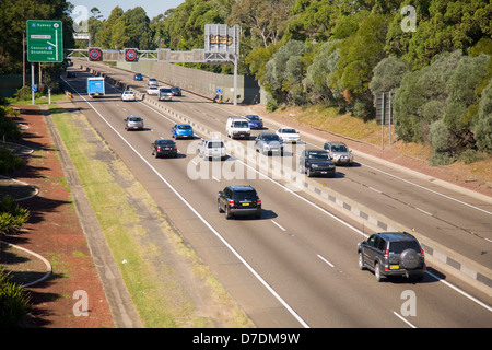 Die Hauptstraße von Sydney, die M4, mit Blick nach Osten in Richtung Sydney, New South Wales, Australien Stockfoto