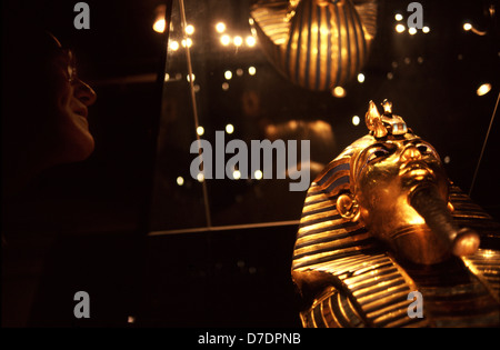 Die Totenmaske der 18. Dynastie alten ägyptischen Pharaos Tutanchamun im Museum ägyptischer Altertümer angezeigt, allgemein bekannt als das Ägyptische Museum oder das Museum von Kairo, in Kairo, Ägypten Stockfoto