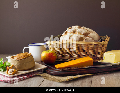 Pflüger Mittagessen Ausbreitung Stockfoto