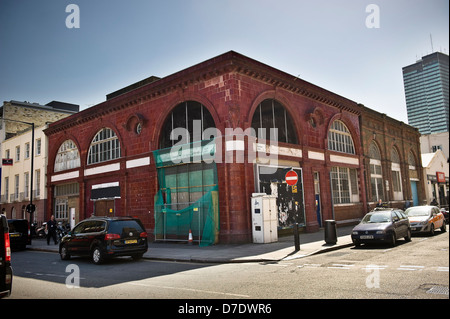 Der alte Eingang/Ausgang für Euston Northern Line U-Bahn-Station, London, UK Stockfoto