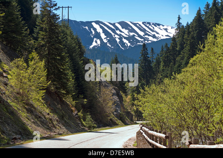 Malerische Aussicht auf Tzoumerka Berge bei Krania Bereich von Epirus in Griechenland Stockfoto