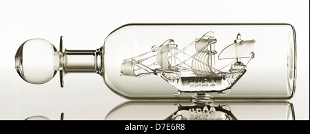 Schiff in der Flasche Stockfoto