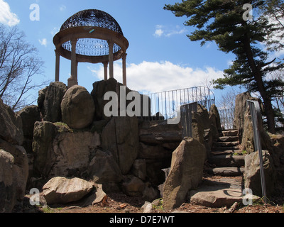 Tempel der Liebe am Untermyer Park, Yonkers, New York, USA, 14. April 2013, © Katharine Andriotis Stockfoto