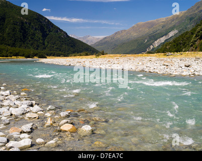 Ansicht des Flusses Wilkins, Mount Aspiring National Park, Weg von der Makarora RIver und Lake Wanaka, Neuseeland Stockfoto