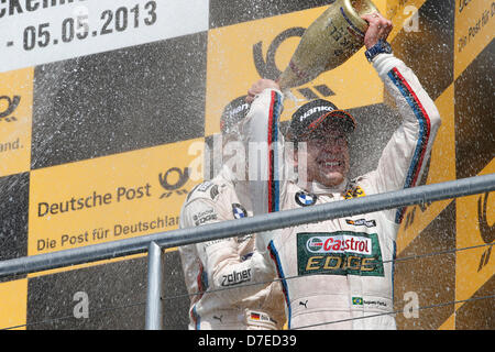 Preisverleihung, 7 Augusto Farfus (BR, BMW Team RBM, BMW M3 DTM), Motorsport / DTM: Deutsche Tourenwagen Meisterschaft 2013 1. Runde in Hockenheim (D) Stockfoto