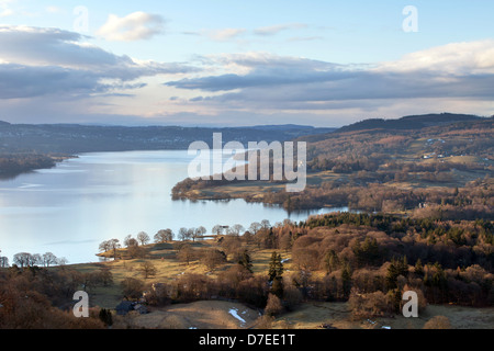 Am frühen Morgen Luftaufnahme des Lake Windermere von Todd Crag, Lake District, England, UK Stockfoto