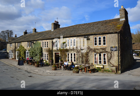 Red Lion Hotel in Burnsall auf Dales Weg Langdistanz Fußweg Wharfedale Yorkshire Stockfoto