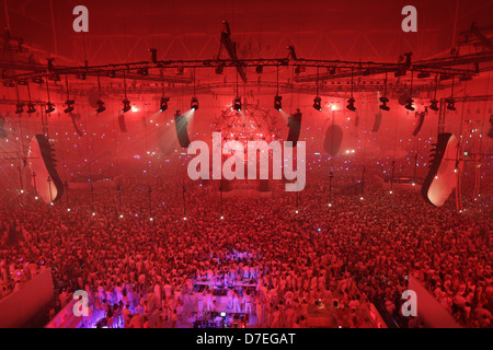 ID & T Sensation (weiß) EDM-Party in der Amsterdam ArenA (Niederlande) Stockfoto