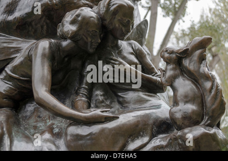 Nahaufnahme Detail der Statue von Peter Pan in den Kensington Gardens Stockfoto