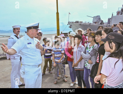 Kinder tour USNS Salvor. Stockfoto