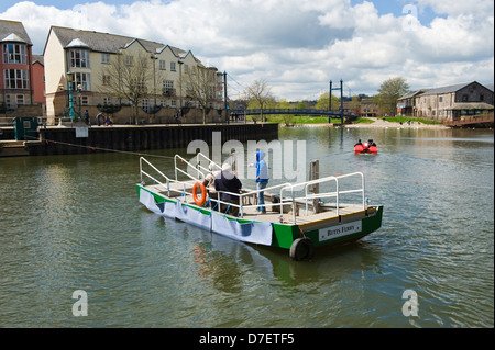 Butt-Fähre für Fußgänger am Kai bei Exeter Devon England UK Stockfoto