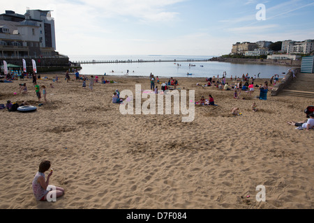 Thornleigh Somerset Bank Holiday strömen 6. Mai 2013, Massen an den Strand wie Temperaturen an einem sonnigen Tag Stockfoto