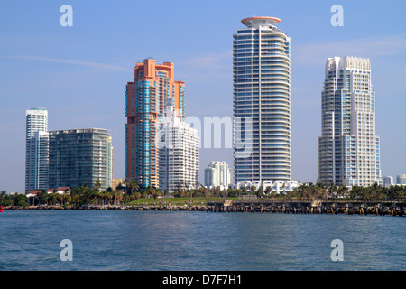 Miami Beach Florida, Wasser, Government Cut, South Pointe Park, Point, Eigentumswohnung Wohnapartments Gebäude Gebäude Gehäuse, Skyline der Stadt, Stockfoto