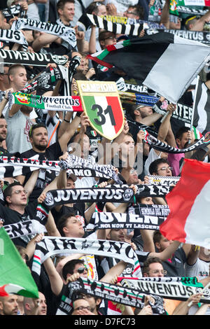 Juventus-fans, 5. Mai 2013 - Fußball / Fußball: italienische "Serie A" match zwischen Juventus Turin 1: 0 Palermo bei Juventus Arena in Turin, Italien, (Foto: Enrico Calderoni/AFLO SPORT) Stockfoto