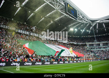 Juventus-fans, 5. Mai 2013 - Fußball / Fußball: italienische "Serie A" match zwischen Juventus Turin 1: 0 Palermo bei Juventus Arena in Turin, Italien, (Foto: Enrico Calderoni/AFLO SPORT) Stockfoto