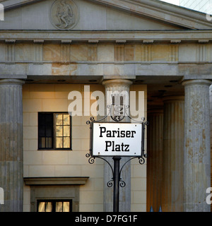 Europa, Deutschland, Deutschland, Berlin, Paris Platz, Schilder, Pariser Platz Stockfoto