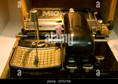 Mignon Schreibmaschine Modell 4 von AEG in Berlin gemacht Stockfoto