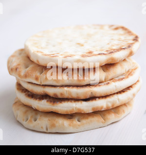 Traditionelle Steinofen gebackenes Fladenbrot Stockfoto