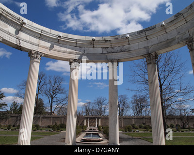 Rundschreiben-Tempel in Untermyer Park, Yonkers, New York, USA, 14. April 2013, © Katharine Andriotis Stockfoto