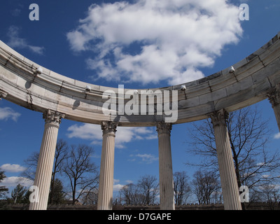 Rundschreiben-Tempel in Untermyer Park, Yonkers, New York, USA, 14. April 2013, © Katharine Andriotis Stockfoto