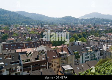 sonnigen Luftaufnahme Freiburg Im Breisgau, einer Stadt in Süddeutschland Stockfoto