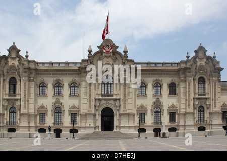 Peru Lima Plaza Mayor und Plaza de Armas Regierungschefs Palast Palacio de Gobierno Stockfoto