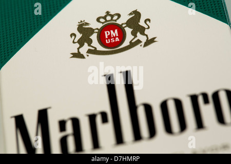 Eine Packung Marlboro Menthol Zigaretten. Stockfoto