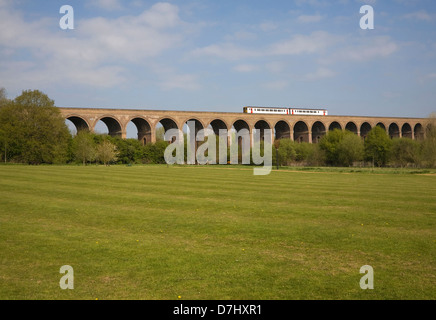 Eisenbahnviadukt 1849 auf Chappel, Essex, England, Großbritannien abgeschlossen Stockfoto