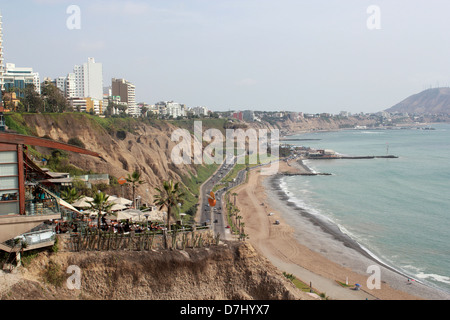 Peru Lima Miraflores Playa Costa Verde Larcomar Einkaufszentrum Stockfoto