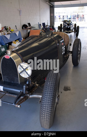 Vintage Bugatti Autos an der vscc Frühling Start Ereignis an Stockfoto