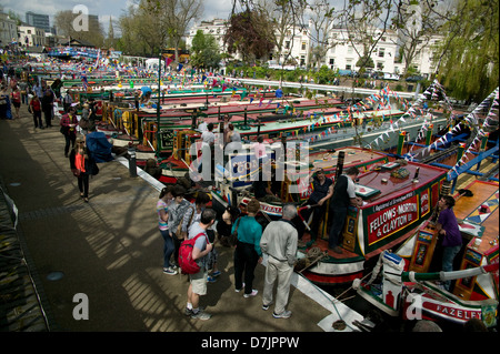 Haus Kanalboote Lastkahn Little Venice Grand Union Canal London Stockfoto