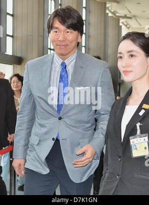 Hideki Matsui, 9. Mai 2013, Tokio, Japan: Ehemaliger professioneller Baseballspieler Hideki Matsui verlässt am internationalen Flughafen Narita in der Präfektur Chiba, Japan am 9. Mai 2013. (Foto: AFLO) Stockfoto