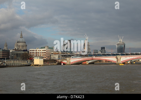 Londons höchster öffentlicher Park, gemischte Nutzung Stockfoto