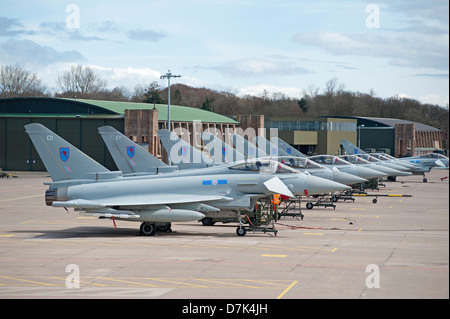 Britische Luftwaffe Eurofighter EF 2000 Taifune FGR4 an RAF Leuchars Fife. Schottland.  SCO 9053 Stockfoto