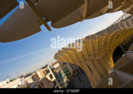 Metropol Parasol Panoramablick Gehweg Architektur in der Dämmerung Sevilla Andalusien Andalusien Spanien Europa Stockfoto