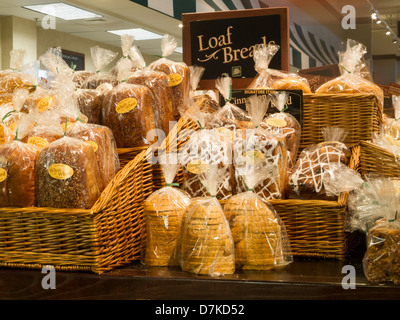 Backwaren-Abschnitt in Fresh Market Lebensmittelgeschäft in South Carolina, USA Stockfoto