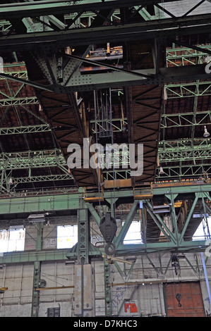 Im Inneren der Gebäude der ehemaligen Baustellen naval von La Seyne Stockfoto