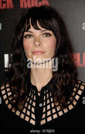 8. Mai 2013 - Hollywood, Kalifornien, USA - Kelly Oxford während der Premiere des neuen Films von LD Unterhaltung BLACK ROCK, am 8. Mai 2013, in Hollywood, Kalifornien statt. (Kredit-Bild: © Michael Germana/Globe Photos/ZUMAPRESS.com) Stockfoto