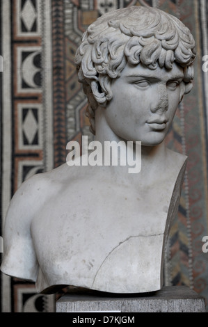 Antinoos (110-130). Mitglied von Roman Emperor Hadrian Entourage. Büste, c. 130 A.C. Glyptothek. München. Deutschland. Stockfoto