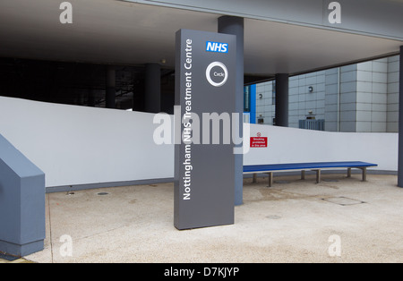 Außenansichten der NHS Behandlungszentrum, Queens Medical Center (QMC), Nottingham, England Stockfoto