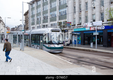 8.5.2013, Nottingham, England. Altmarkt-Station an der Nottingham-Straßenbahn. Stockfoto