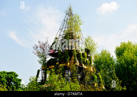 Westland magischen Garten Designer Diamuid Gavin, RHS Chelsea Flower Garden Show 2012, bunt, 5-Tages-Veranstaltung, Chelsea, UK Stockfoto