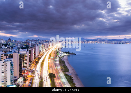 Beira Mar Norte Avenue (Jornalista Rubens de Arruda Ramos Avenue). Stockfoto