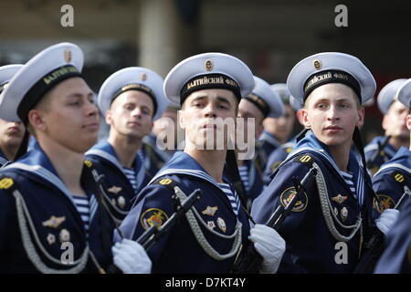 Kaliningrad, Russland 9. Mai 2013 Siegesparade auf dem Siegesplatz in Kaliningrad. Parade organisiert am 68. Jahrestag des Ende des zweiten Weltkriegs. Bildnachweis: Michal Fludra/Alamy Live-Nachrichten Stockfoto