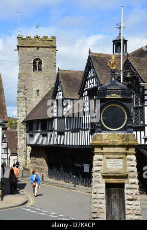 Guildhall und Holy Trinity Church, Wilmore Straße, viel Wenlock, Shropshire, England, Vereinigtes Königreich Stockfoto