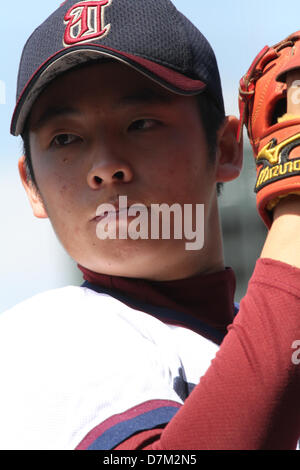 Yuki Matsui (Toko Gakuen), 3. Mai 2013 - Beseball: Krug Yuki Matsui von Toko Gakuen während der Kanagawa Präfektur High School Baseball Spring Turnier Halbfinale Spiel zwischen Nichidai-Fujisawa 1-11 Toko Gakuen Hodogaya Kanagawa Shimbun-Stadion in Yokohama, Kanagawa, Japan. (Foto von Katsuro Okazawa/AFLO) Stockfoto